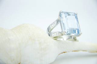 Ring with aquamarine and diamonds