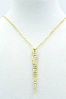Necklace with diamonds and triangle composition