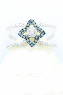 Ring with blue and white diamonds