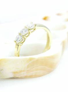 Ring with diamonds in a row