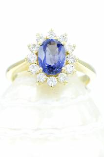 Rosseta ring with sapphire and diamonds